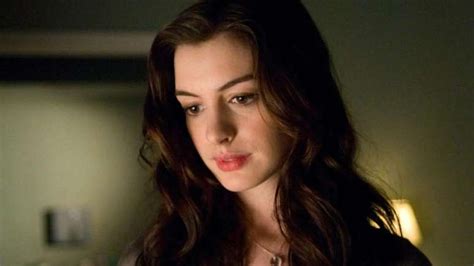 anne hathaway nudity|Relembre filmes em que Anne Hathaway aparece nua